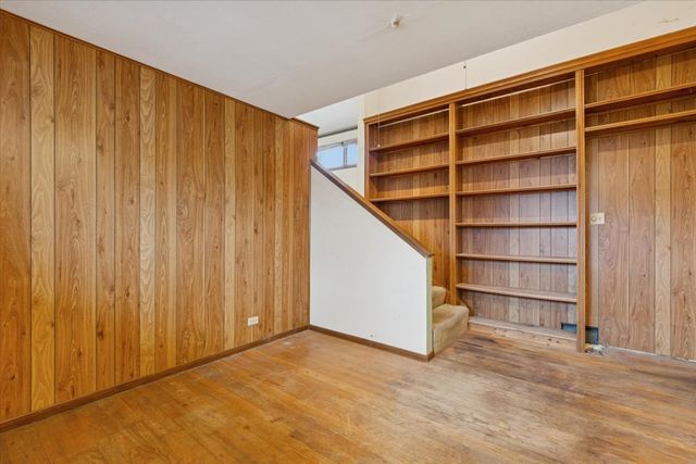 5440 S Edgewood Avenue, La Grange Highlands, IL 60525