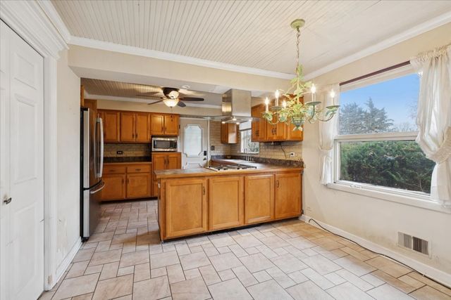 5440 S Edgewood Avenue, La Grange Highlands, IL 60525