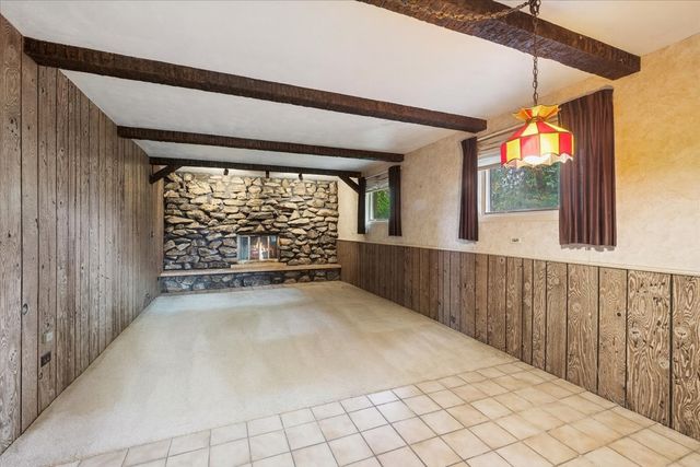 5440 S Edgewood Avenue, La Grange Highlands, IL 60525