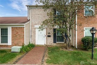 1403 Williamsburg Court, Fairborn, OH 45324