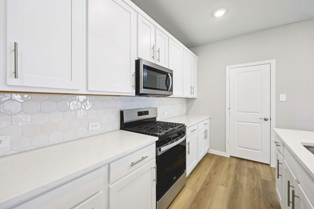 2129 Mustang Way, Seagoville, TX 75159