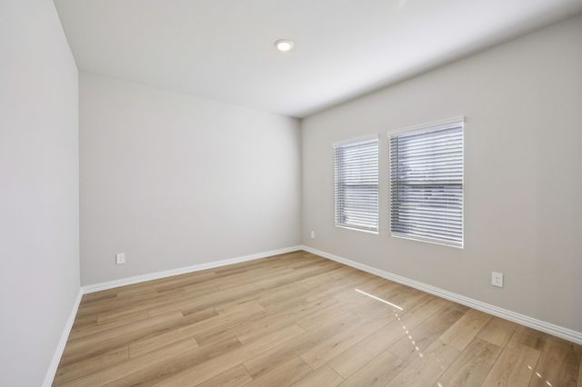 2129 Mustang Way, Seagoville, TX 75159