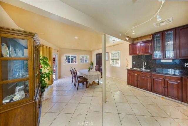 10425 Rainier Street, Sun Valley, CA 91352