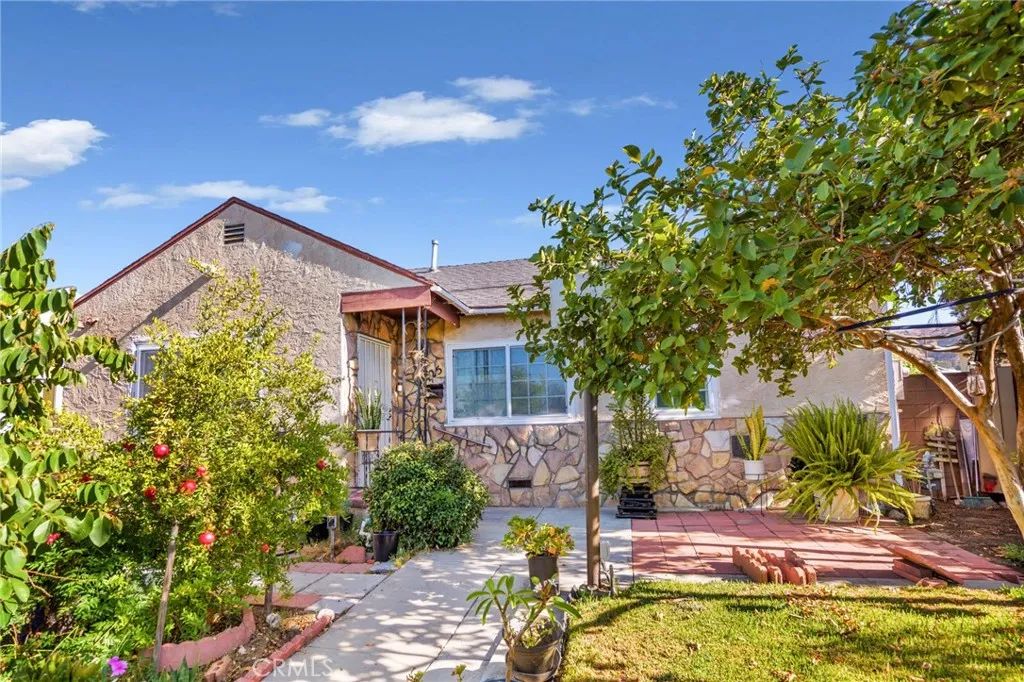 10425 Rainier Street, Sun Valley, CA 91352