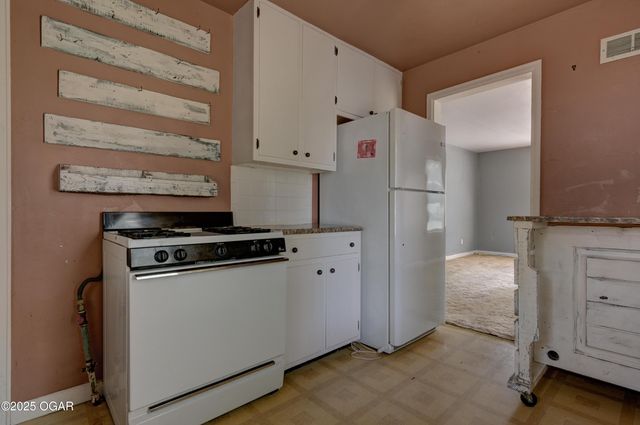 817 Kentland Drive, Neosho, MO 64850