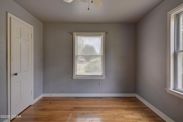 817 Kentland Drive, Neosho, MO 64850