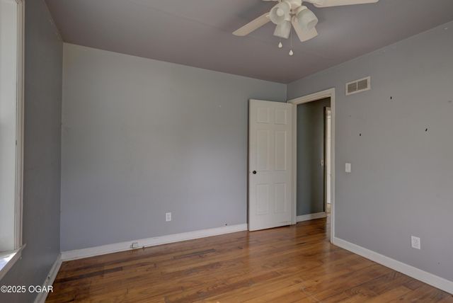 817 Kentland Drive, Neosho, MO 64850