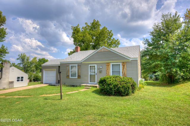 817 Kentland Drive, Neosho, MO 64850