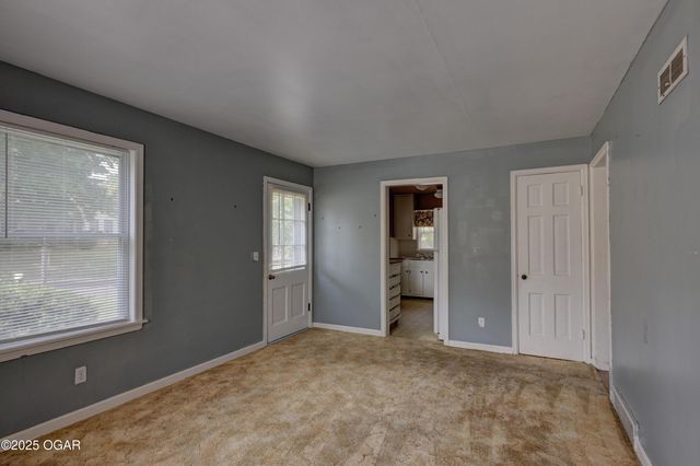 817 Kentland Drive, Neosho, MO 64850