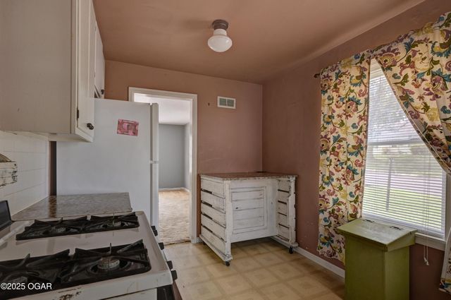 817 Kentland Drive, Neosho, MO 64850