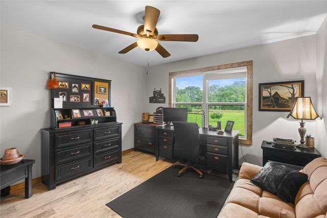 13217 Farm Road 195, Paris, TX 75462