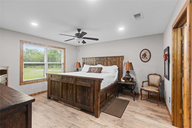 13217 Farm Road 195, Paris, TX 75462