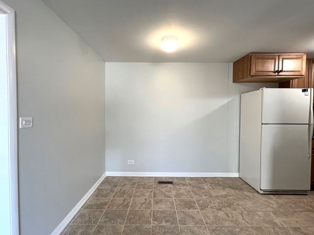 102 Tonset Court 102, Schaumburg, IL 60193
