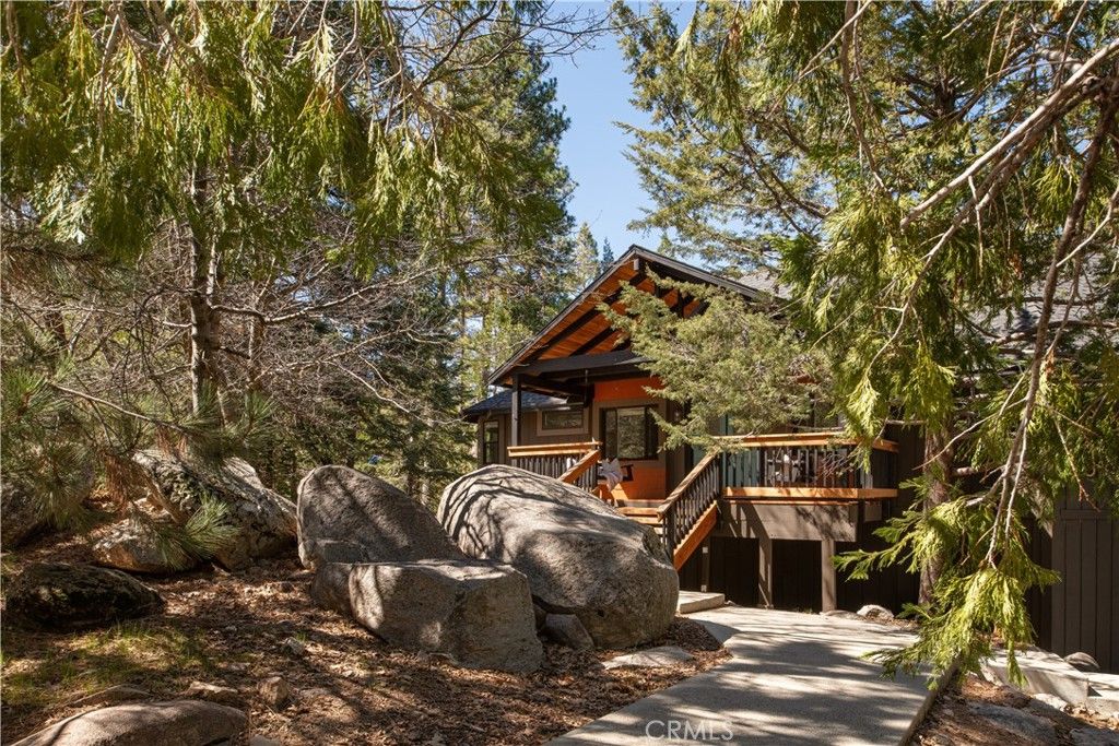 853 Golf Course, Lake Arrowhead, CA 92352