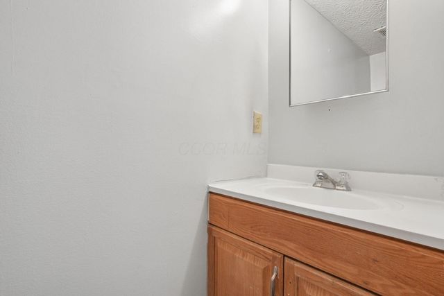 310 Pruden Drive, Pickerington, OH 43147