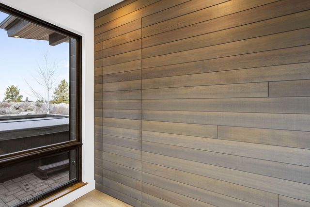 61438 Weinhard Court, Bend, OR 97702