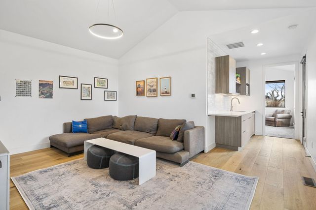 61438 Weinhard Court, Bend, OR 97702