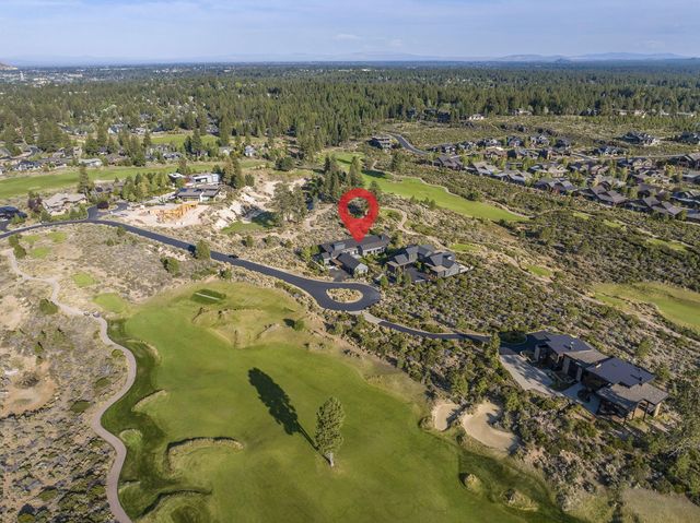 61438 Weinhard Court, Bend, OR 97702