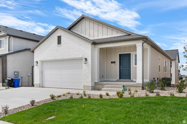 8218 W DIAMOND PEAK WAY, Magna, UT 84044