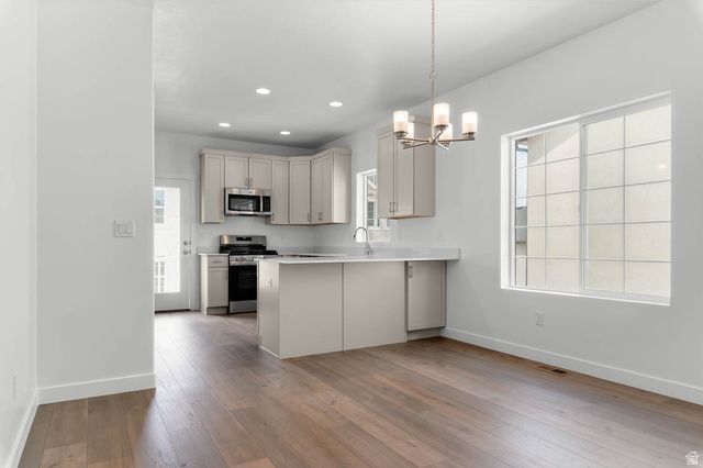8218 W DIAMOND PEAK WAY, Magna, UT 84044