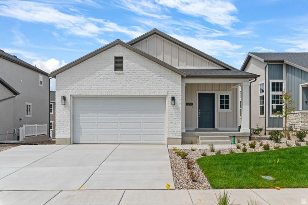 8218 W DIAMOND PEAK WAY, Magna, UT 84044