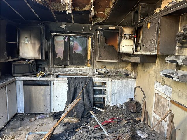 19006 Joshua, Adelanto, CA 92301