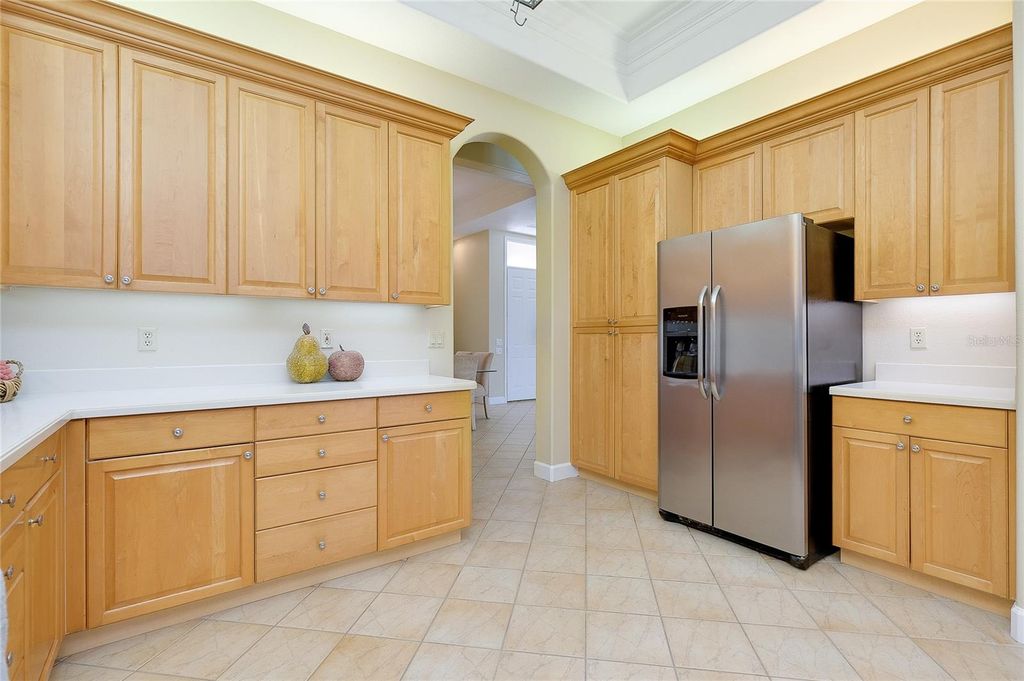 Image 15 of property listing at 5213 88TH ST E, Bradenton, FL 34211