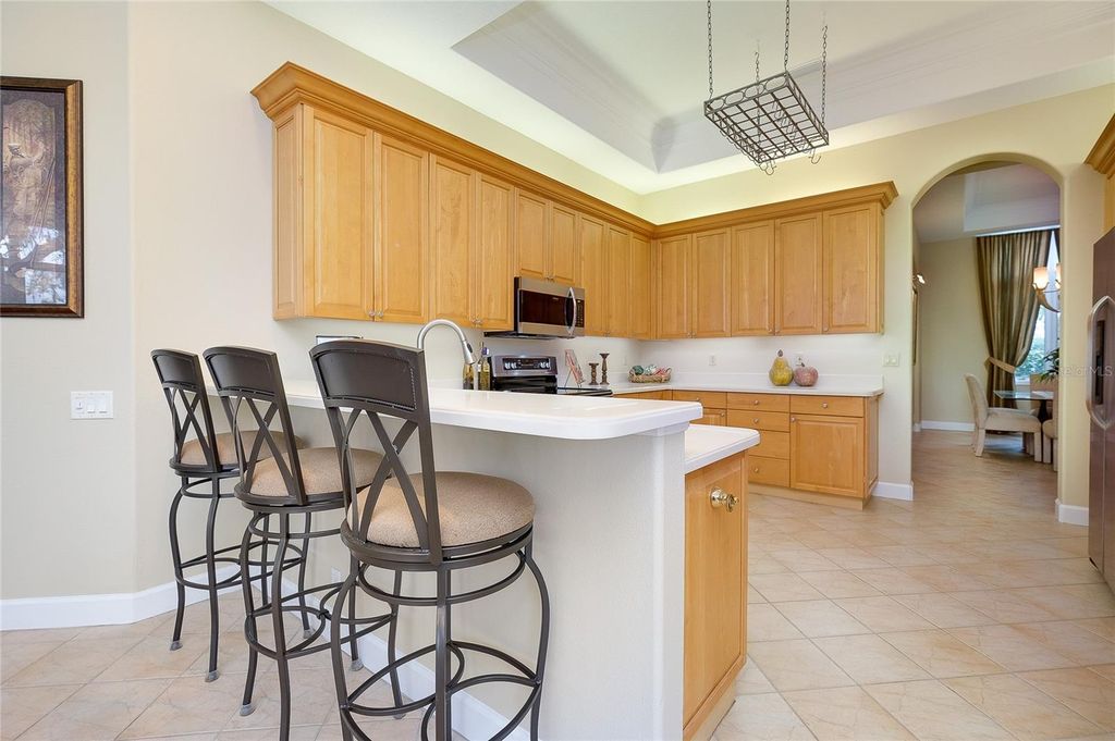 Image 17 of property listing at 5213 88TH ST E, Bradenton, FL 34211