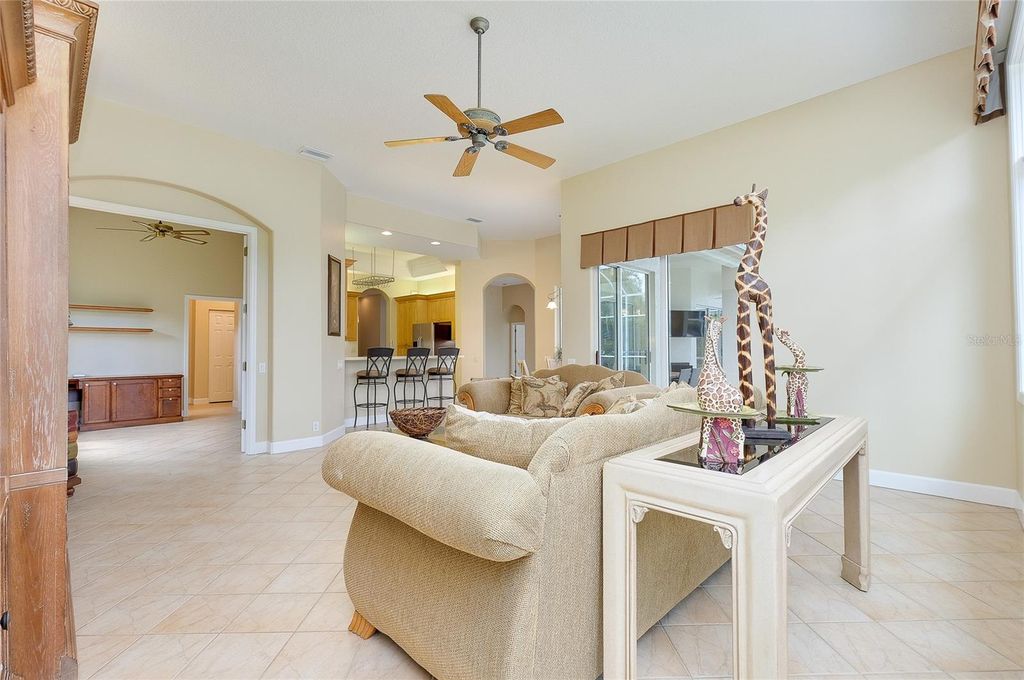 Image 22 of property listing at 5213 88TH ST E, Bradenton, FL 34211