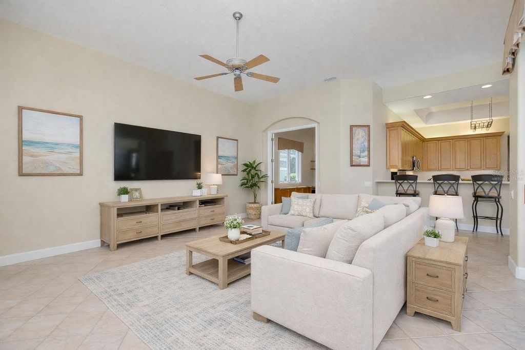 Image 24 of property listing at 5213 88TH ST E, Bradenton, FL 34211