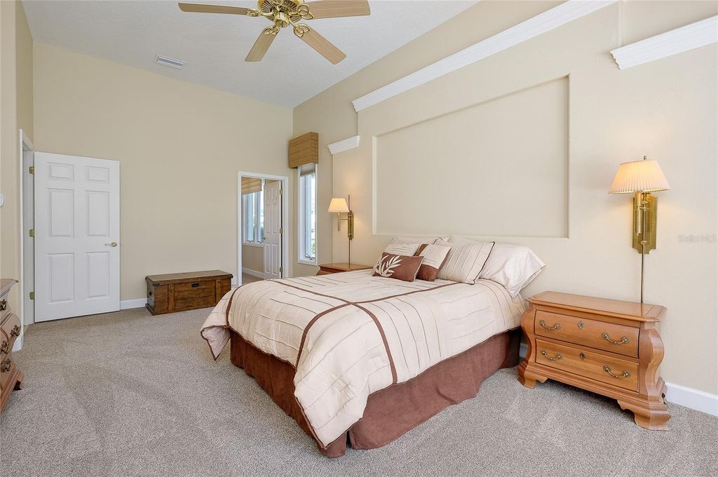 Image 26 of property listing at 5213 88TH ST E, Bradenton, FL 34211