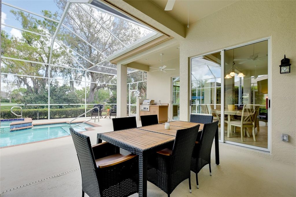 Image 47 of property listing at 5213 88TH ST E, Bradenton, FL 34211