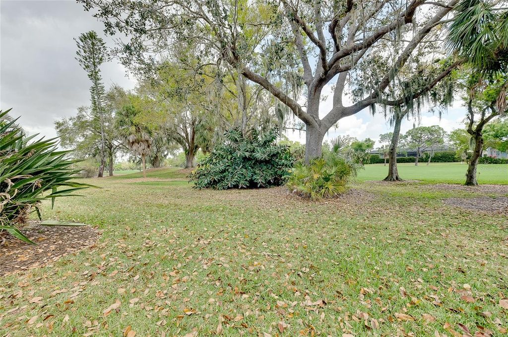 Image 57 of property listing at 5213 88TH ST E, Bradenton, FL 34211