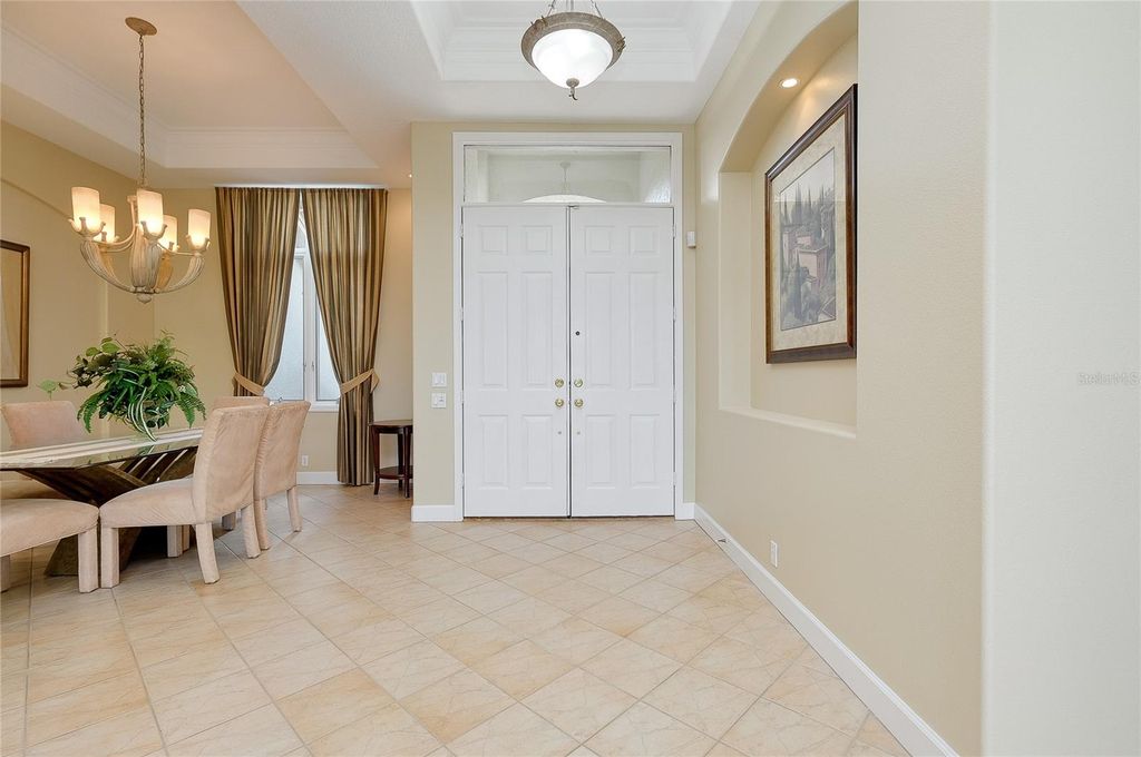 Image 8 of property listing at 5213 88TH ST E, Bradenton, FL 34211