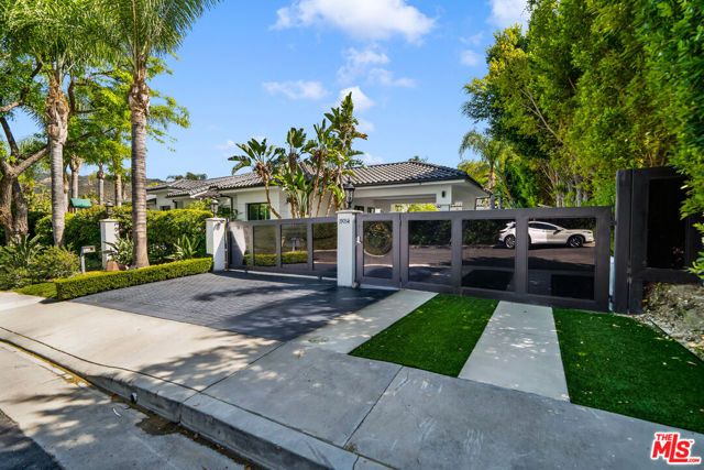 19034 Ashurst Lane, Tarzana (los Angeles), CA 91356