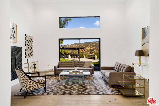 19034 Ashurst Lane, Tarzana (los Angeles), CA 91356