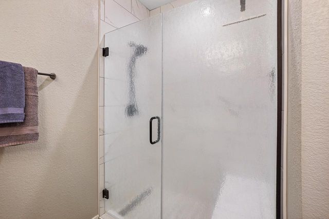 7916 E Stone Ridge DRIVE, Lannon, WI 53046