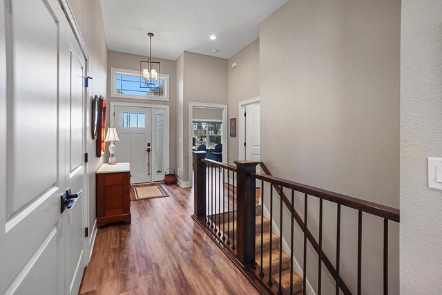 7916 E Stone Ridge DRIVE, Lannon, WI 53046