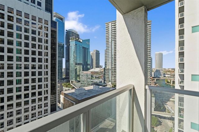 500 Brickell Ave 2510, Miami, FL 33131