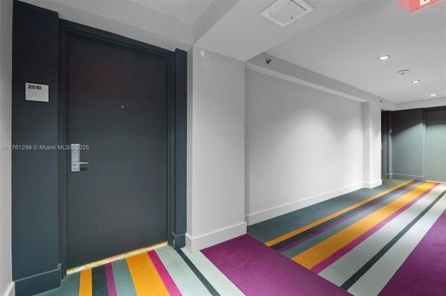 500 Brickell Ave 2510, Miami, FL 33131