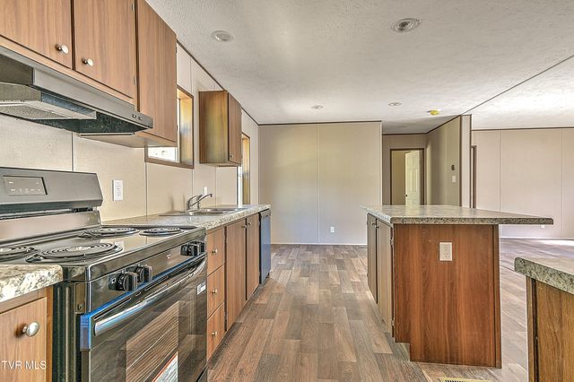 165 Brookfield Lane, Kingsport, TN 37663