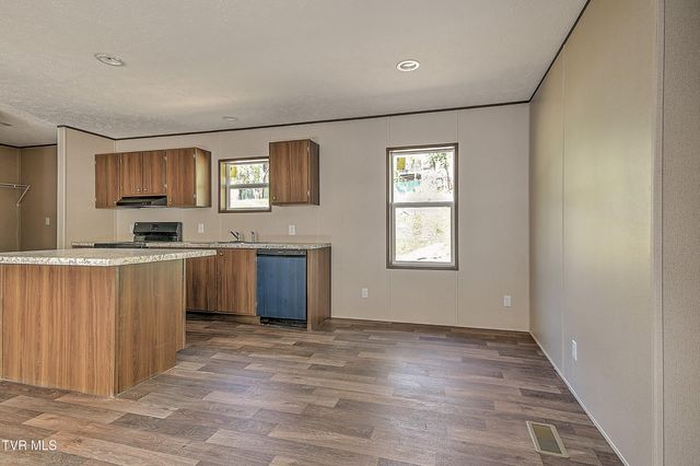 165 Brookfield Lane, Kingsport, TN 37663