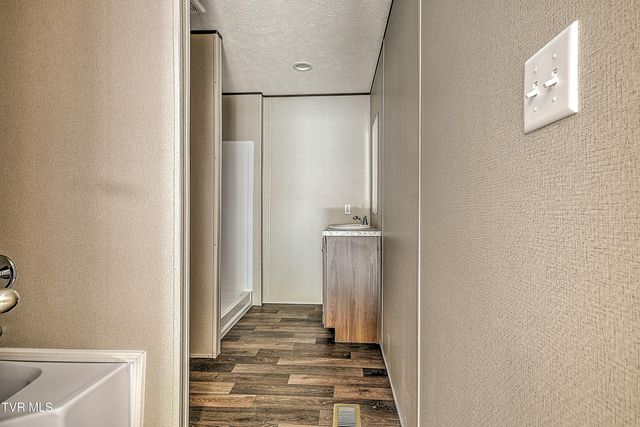 165 Brookfield Lane, Kingsport, TN 37663