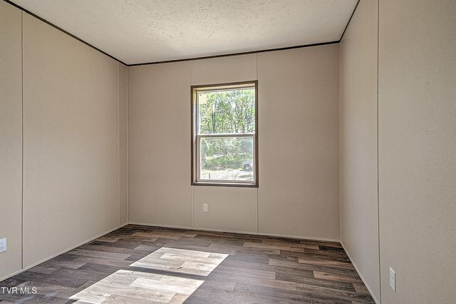 165 Brookfield Lane, Kingsport, TN 37663