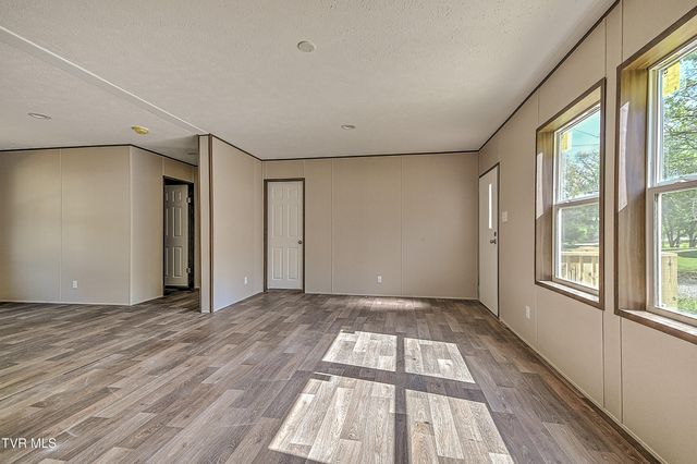 165 Brookfield Lane, Kingsport, TN 37663