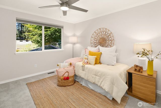 13605 NE 48th Place, Bellevue, WA 98005