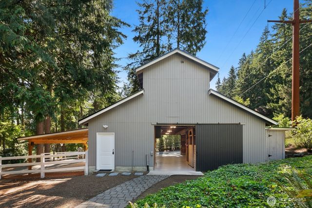 13605 NE 48th Place, Bellevue, WA 98005