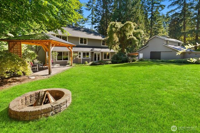 13605 NE 48th Place, Bellevue, WA 98005