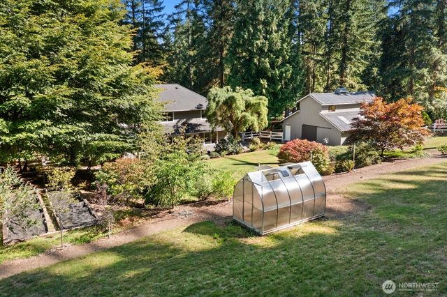 13605 NE 48th Place, Bellevue, WA 98005