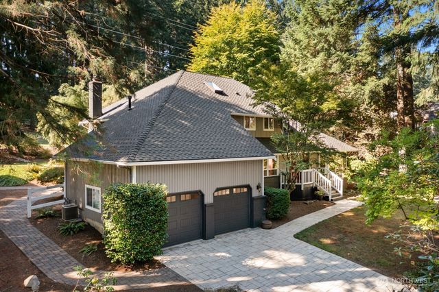 13605 NE 48th Place, Bellevue, WA 98005